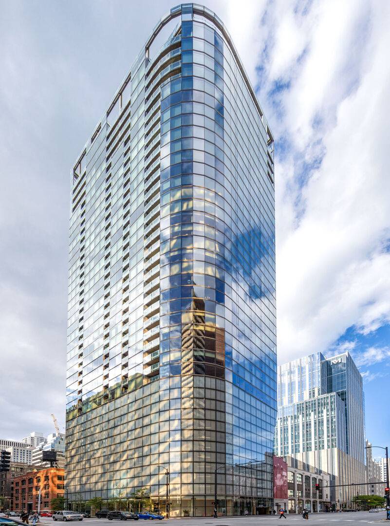 600 N FAIRBANKS CT #3304, Chicago, IL 60611