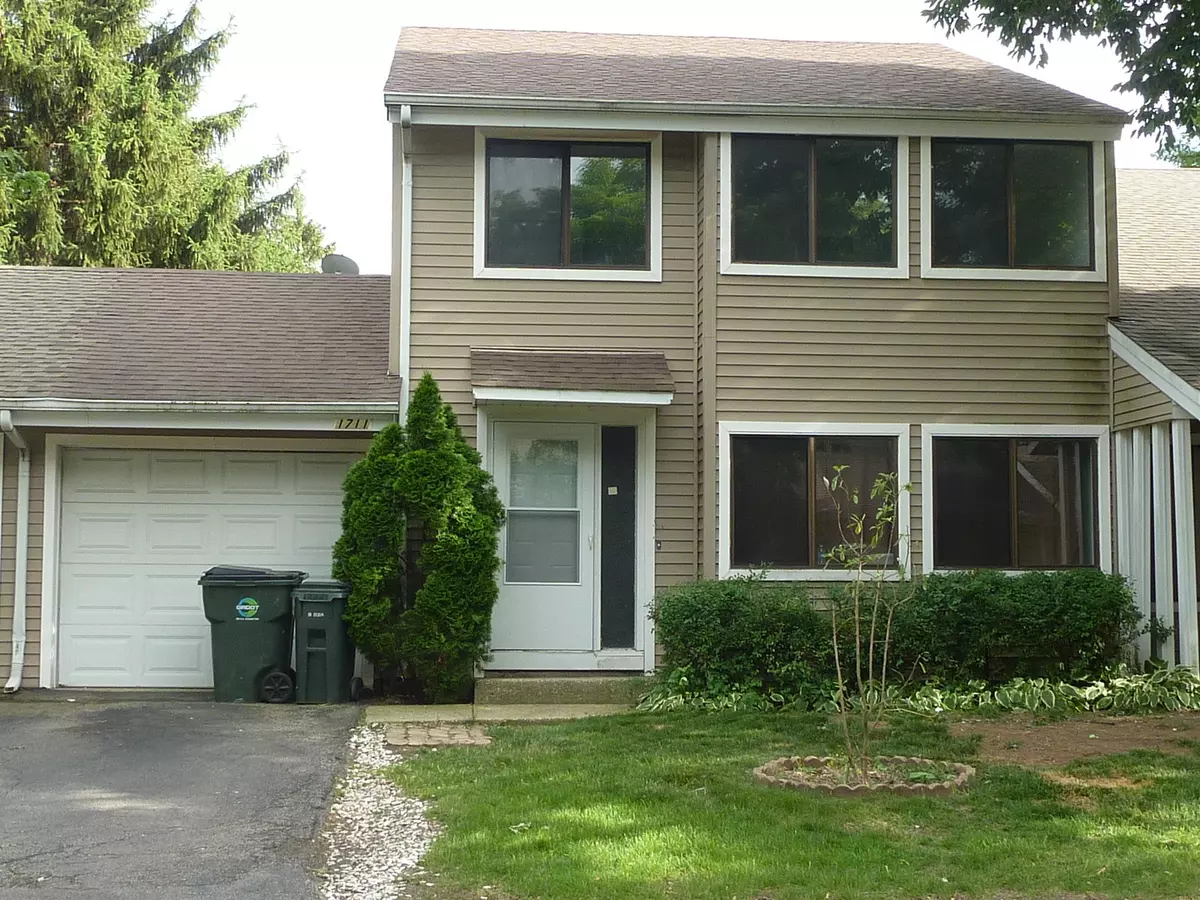 Palatine, IL 60074,1711 E Shannon LN