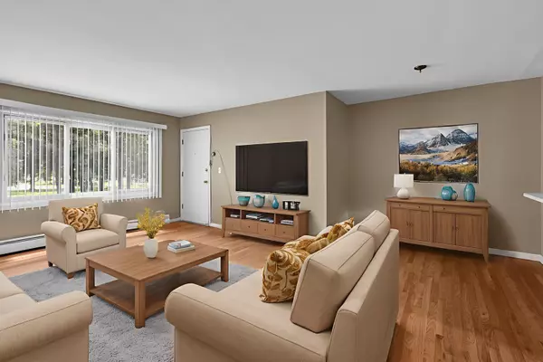 River Forest, IL 60305,7952 MADISON ST #2E