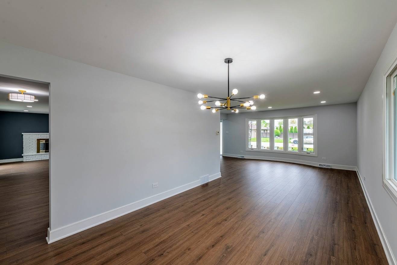 South Holland, IL 60473,612 Thornwood DR