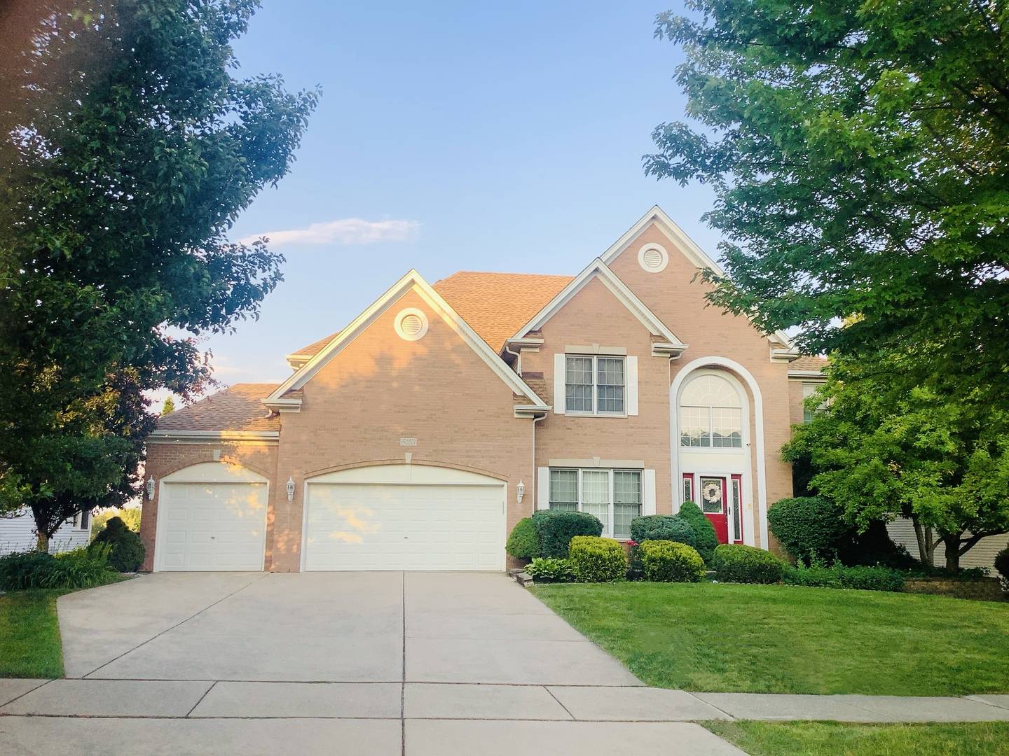 North Aurora, IL 60542,523 Mallard Point DR