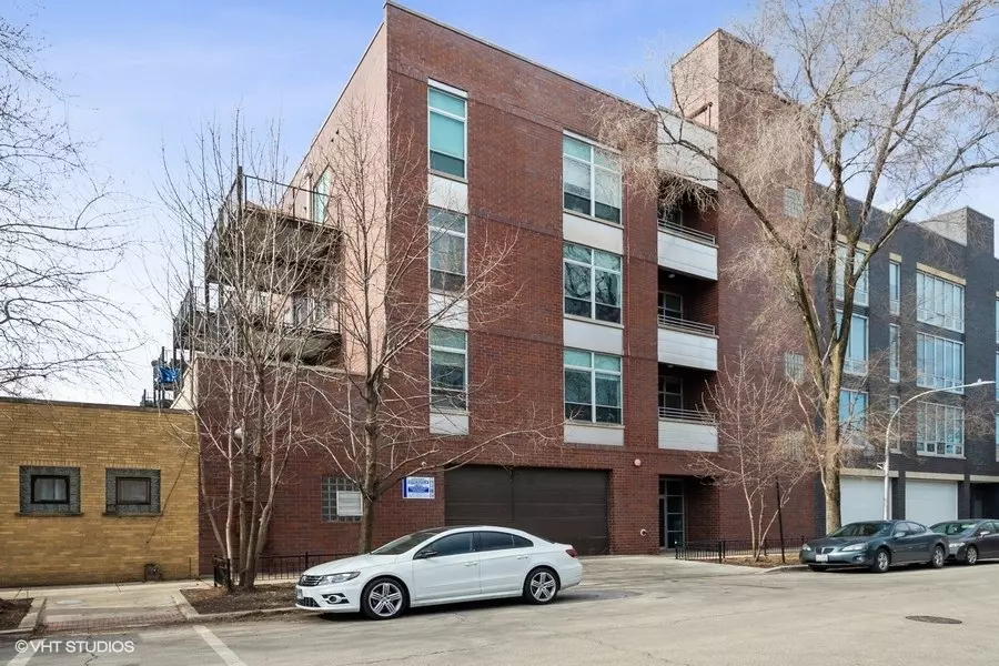 Chicago, IL 60614,2348 N Lister AVE #306