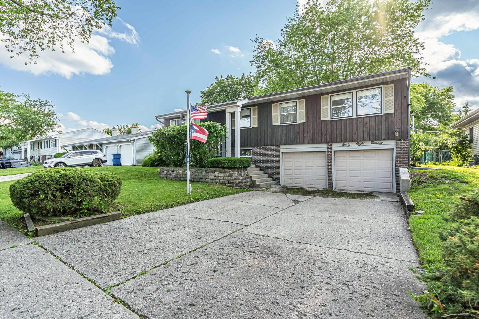 Hanover Park, IL 60133,6890 Hickory ST