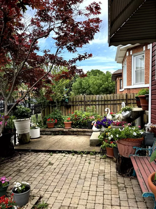 Chicago, IL 60632,5409 S Richmond ST