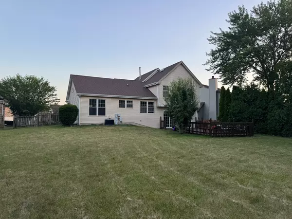 Schaumburg, IL 60193,2404 Kenmore CT