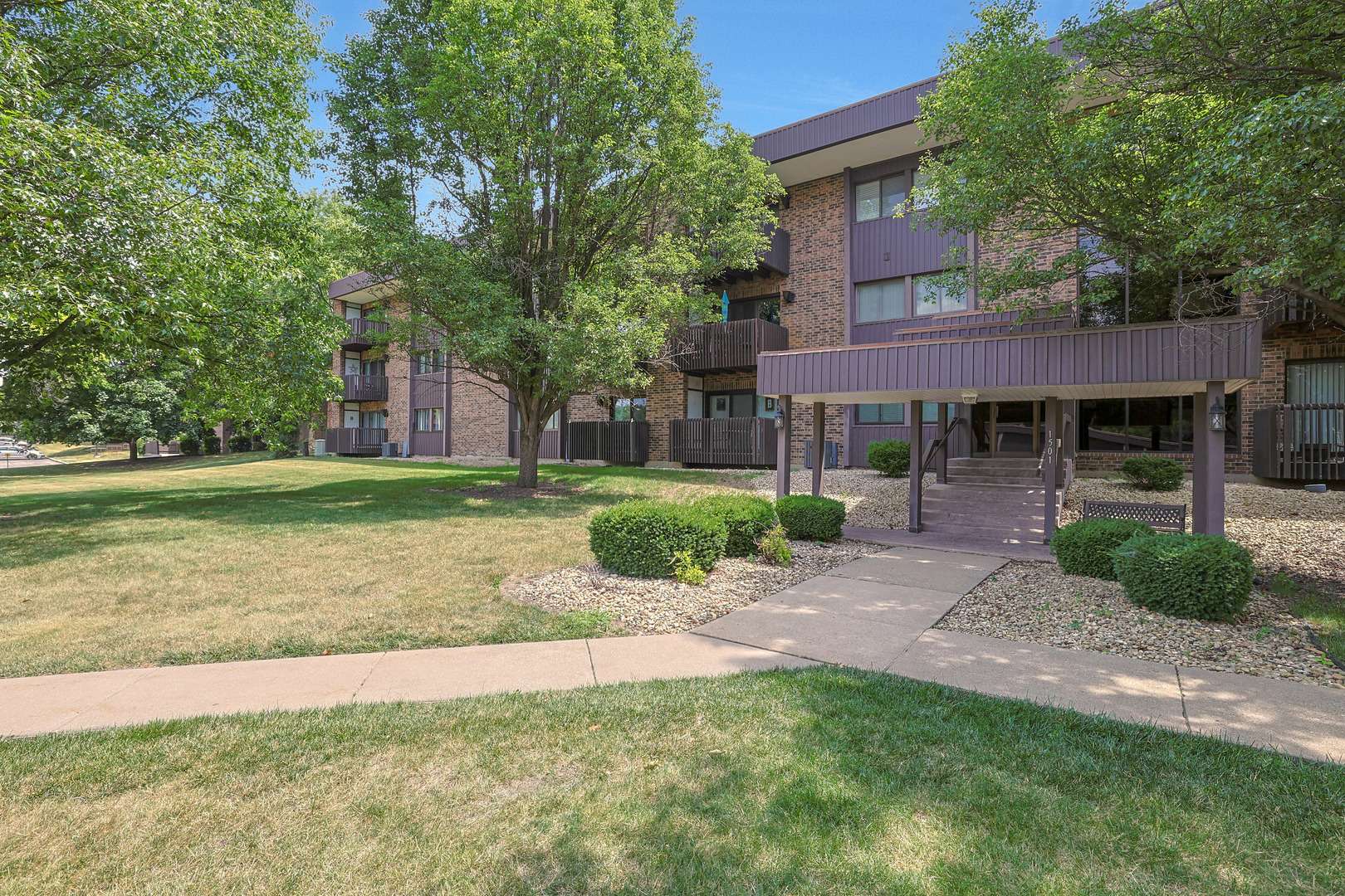 1501 Woodbridge RD #3E, Joliet, IL 60436