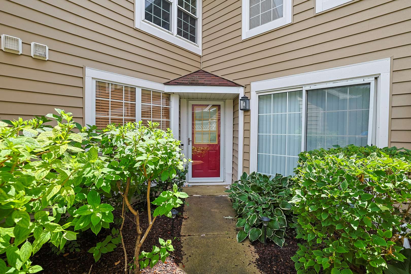 Schaumburg, IL 60173,1521 WHITMAN CT