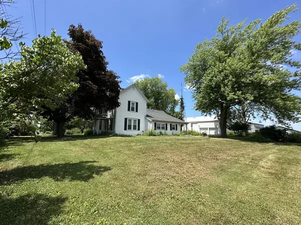 Monticello, IL 61856,1184 IL Route 10