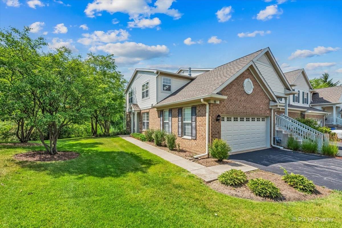 16 Christie CT #16, Algonquin, IL 60102