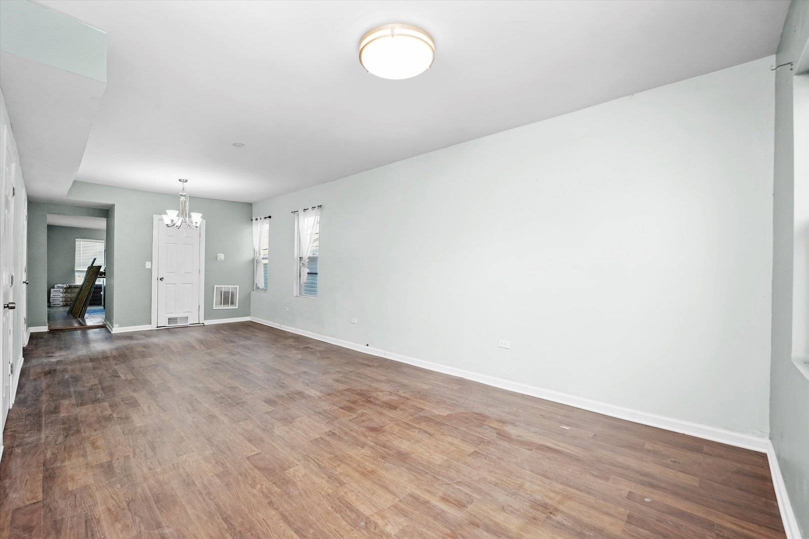 Chicago, IL 60608,2230 W 24th ST #2