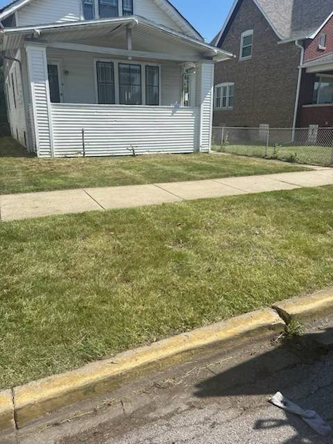 5624 W Eastwood AVE, Chicago, IL 60630