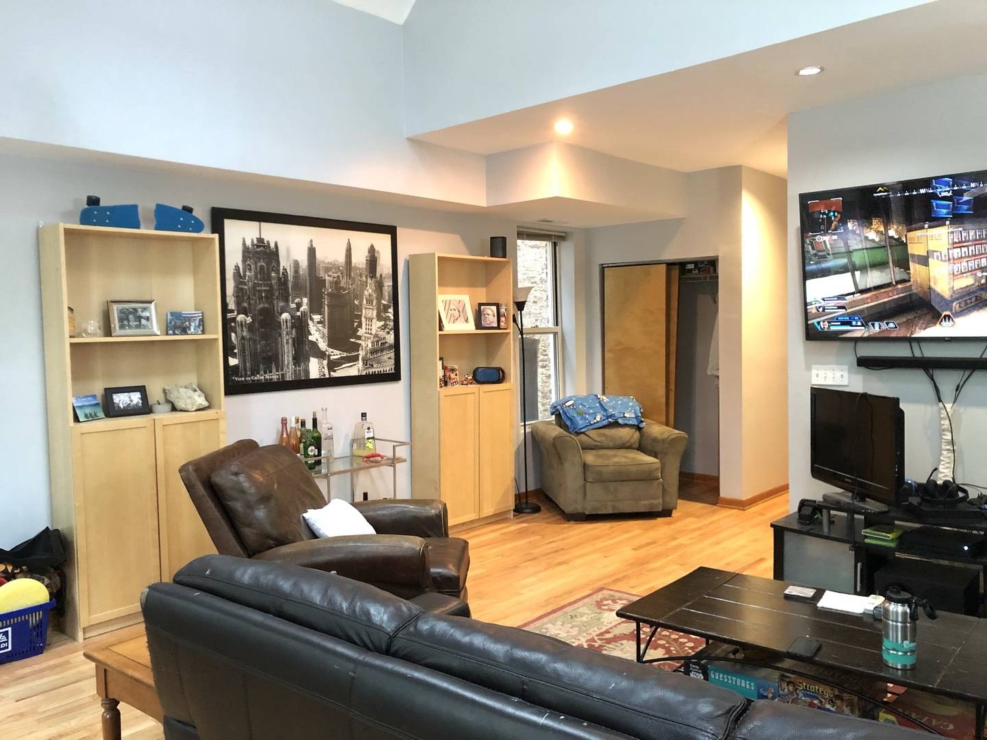Chicago, IL 60647,2118 N HOYNE AVE #1