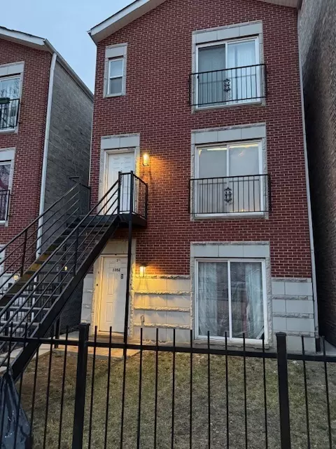1352 S Kedvale AVE, Chicago, IL 60623