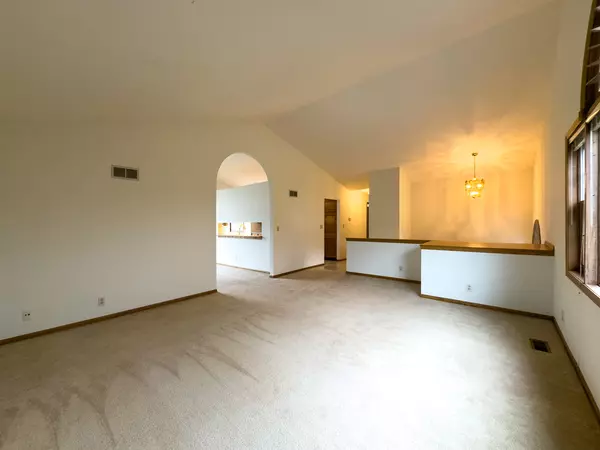 Elgin, IL 60124,14N551 Bonnie LN