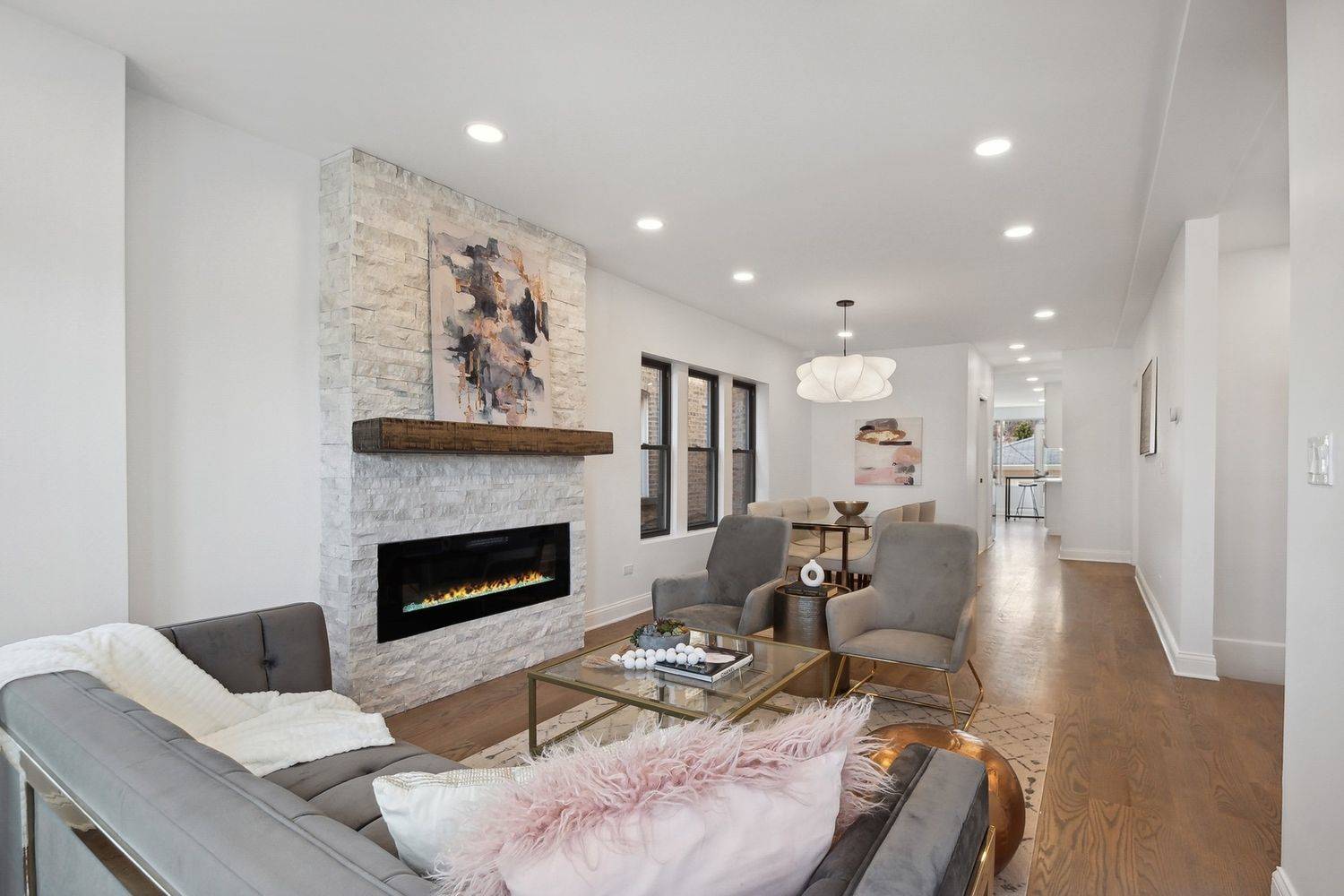 Chicago, IL 60625,5426 N Western AVE #1