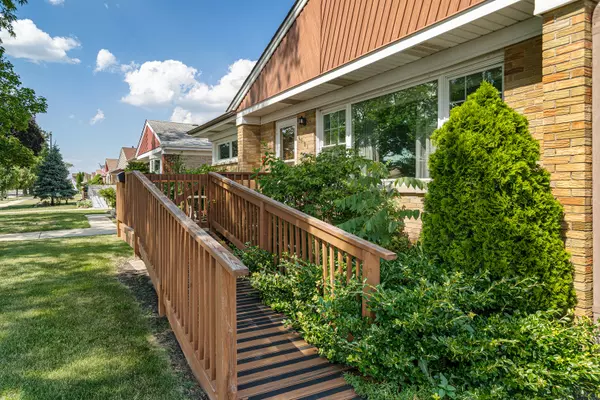 Schiller Park, IL 60176,4601 Rose ST