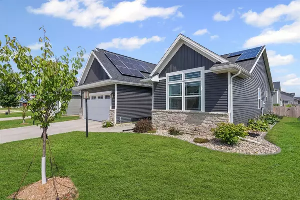 Mahomet, IL 61853,220 Red Bud DR