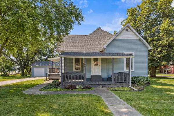 206 W North ST, Leroy, IL 61752