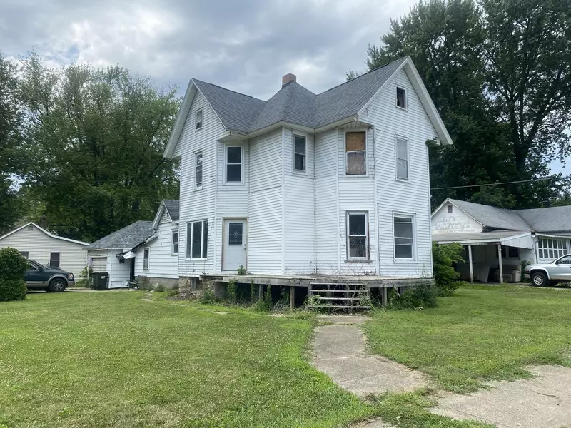 901 4th AVE, Sterling, IL 61081
