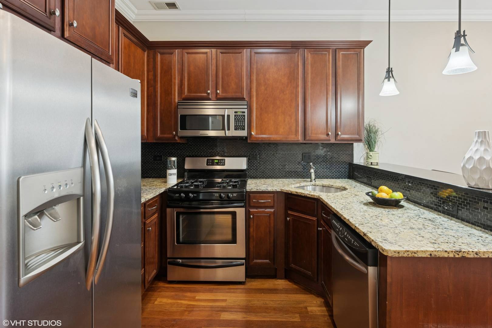 Chicago, IL 60640,4507 N Paulina ST #2S