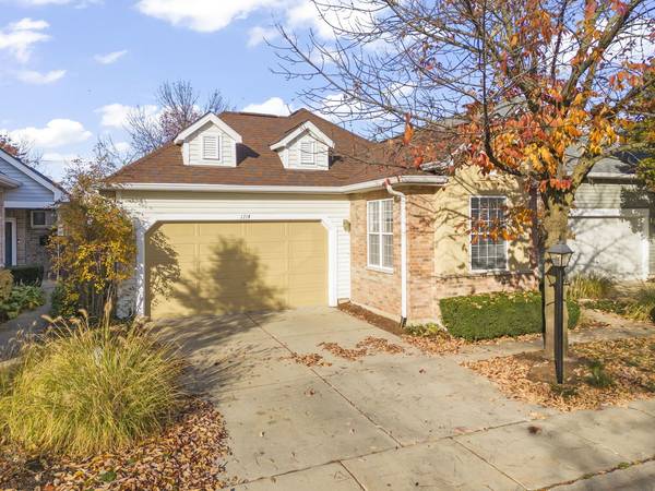 1714 Astor AVE, Oakbrook Terrace, IL 60181