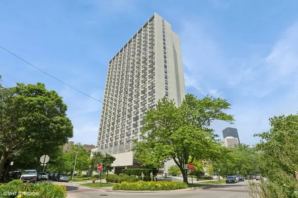 5100 N Marine DR #11M, Chicago, IL 60640
