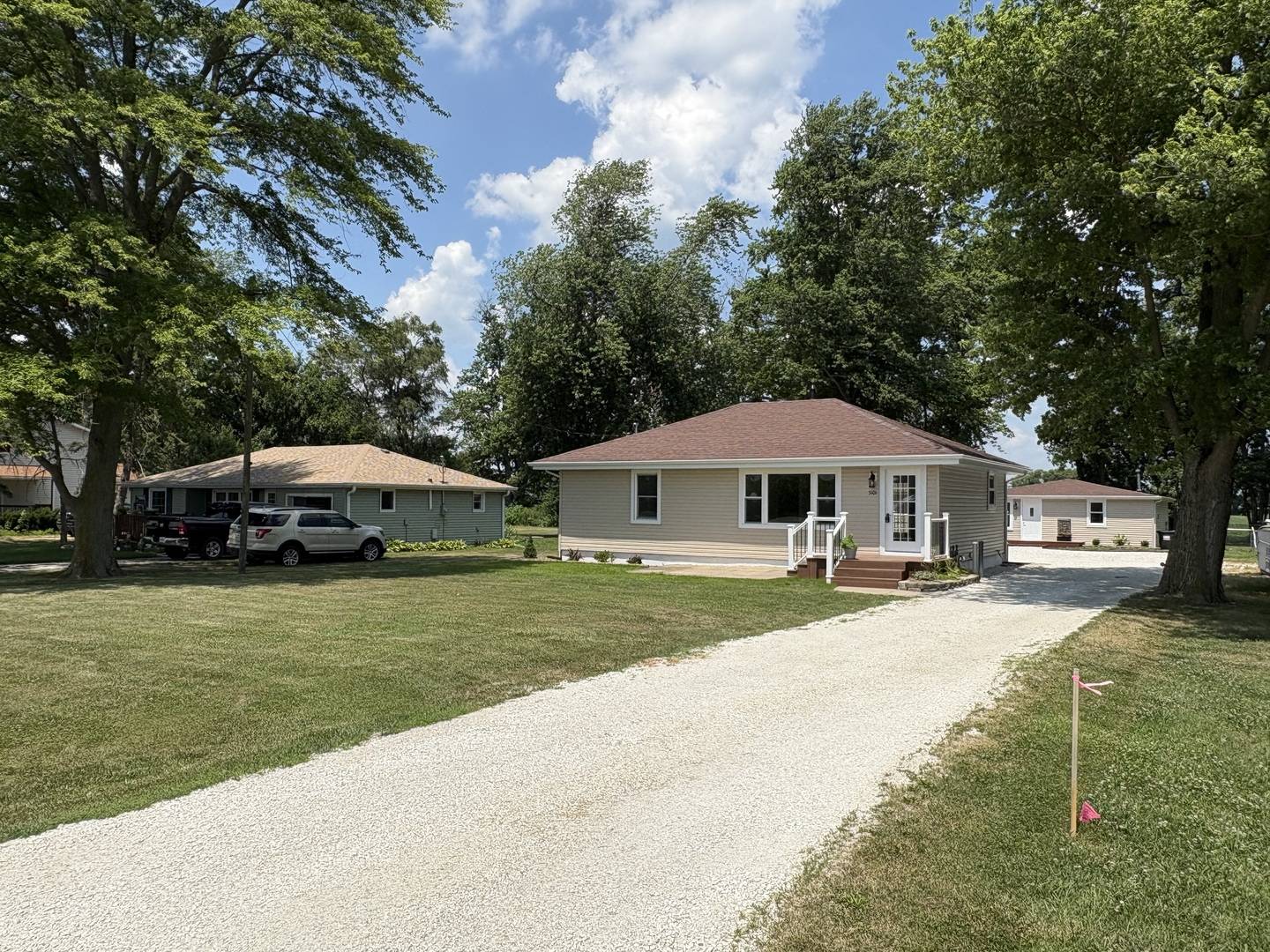 5101 W 1000 N RD, Kankakee, IL 60901
