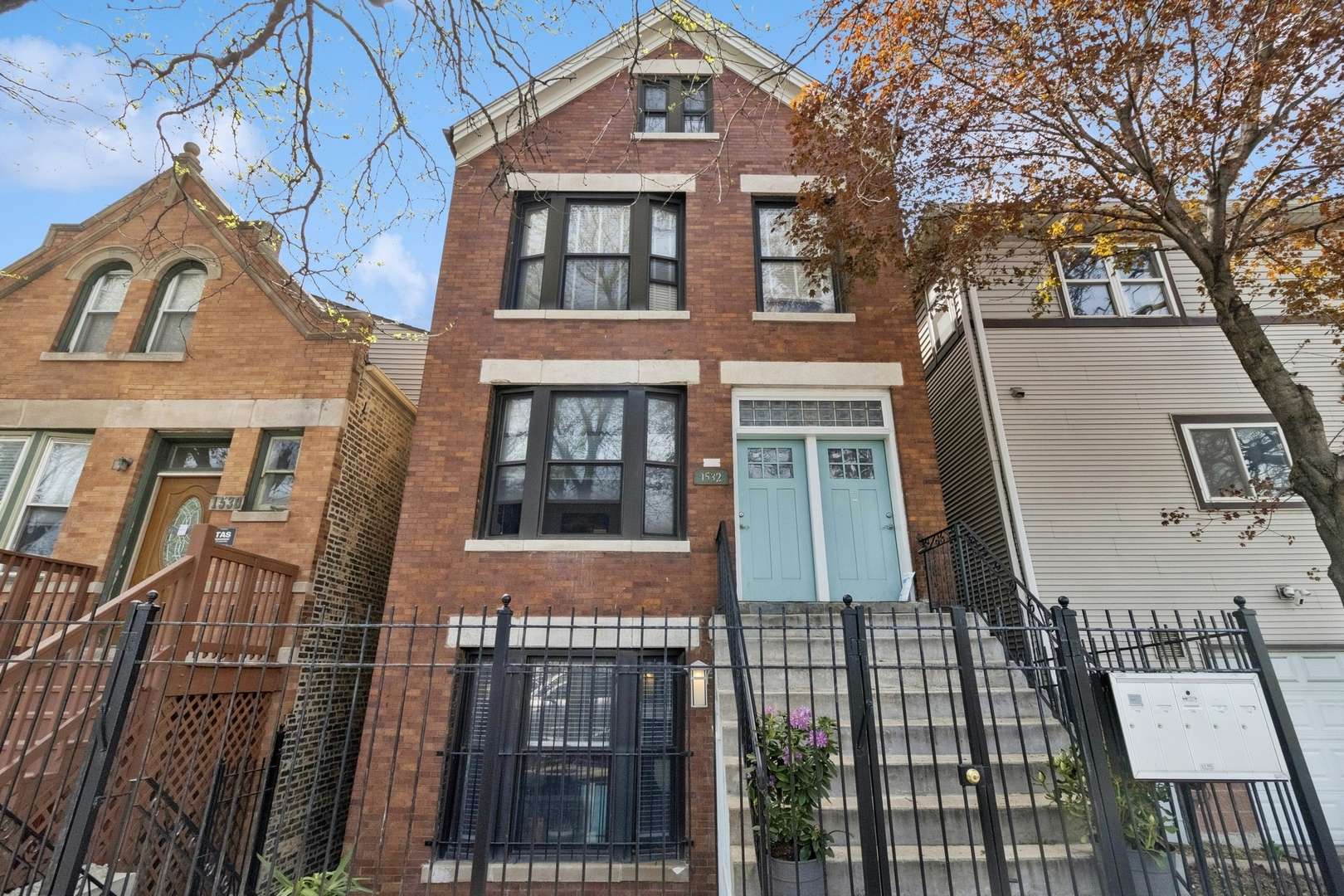 1532 N GREENVIEW AVE, Chicago, IL 60642