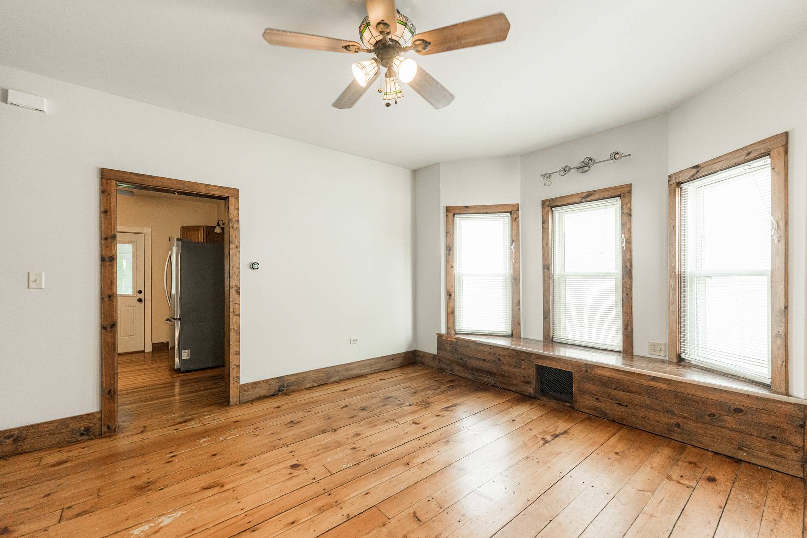 Dekalb, IL 60115,324 N 6th ST