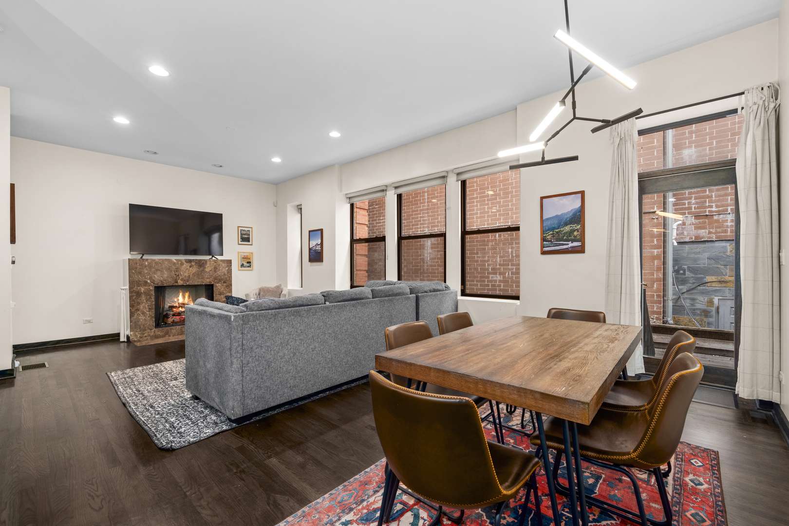 Chicago, IL 60647,2150 W NORTH AVE #4