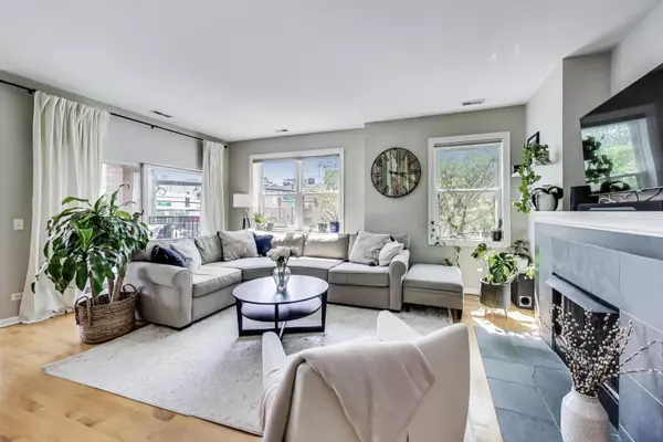 Chicago, IL 60622,1601 N Paulina ST #2D