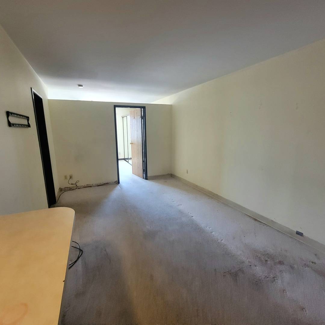 Waukegan, IL 60085,3170 W Monroe ST #210