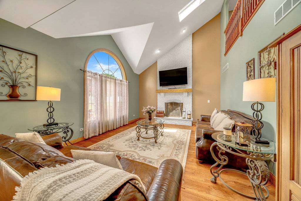 Tinley Park, IL 60487,8924 Woodbine CT