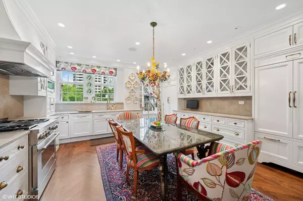 Chicago, IL 60610,1500 N Lake Shore DR #5B