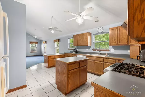 Romeoville, IL 60446,656 Sedge Meadow CT