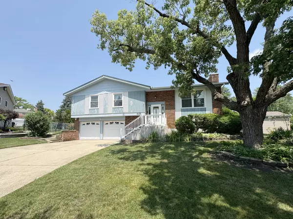 1122 Patricia CT, Schaumburg, IL 60193