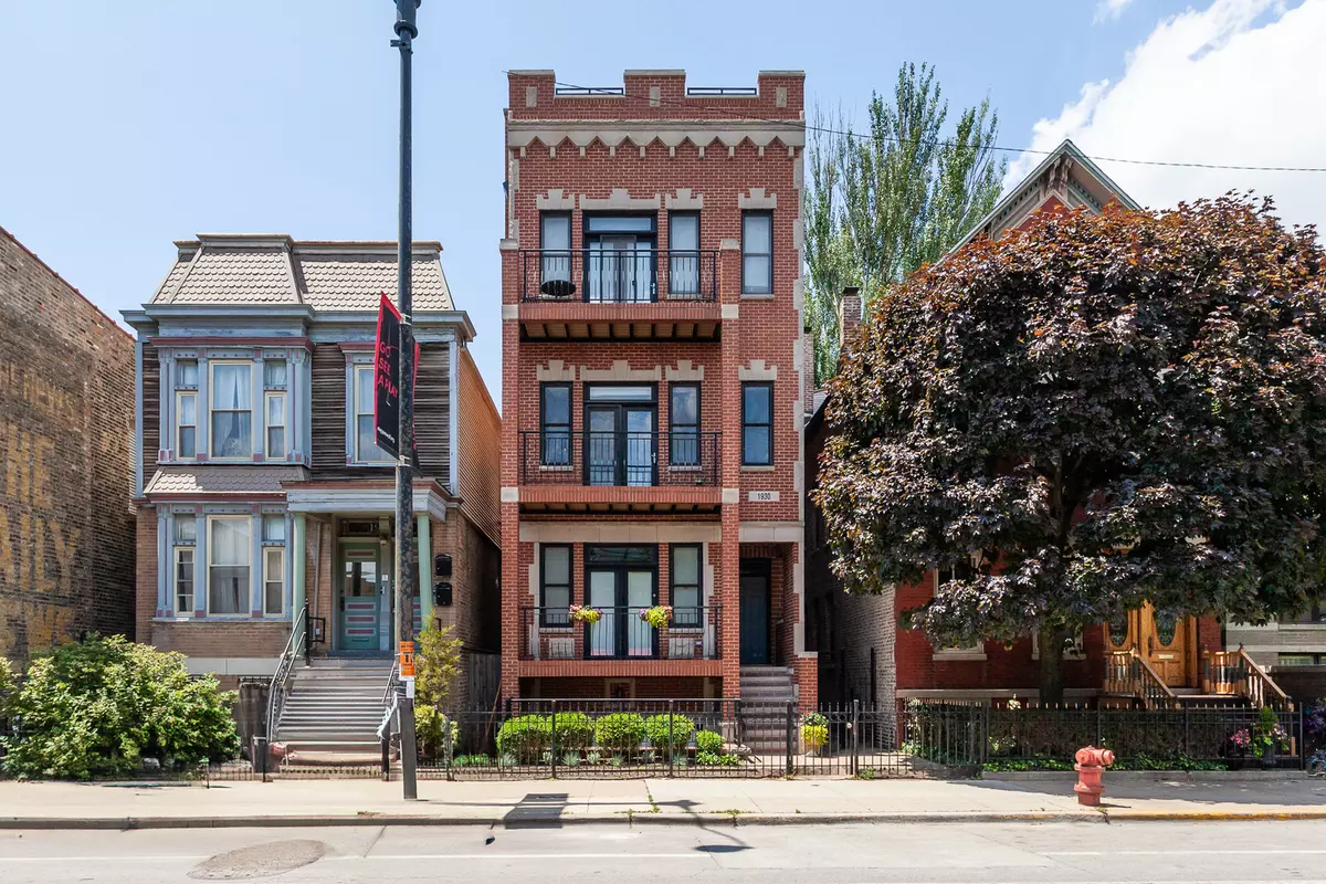 Chicago, IL 60614,1930 N HALSTED ST #2