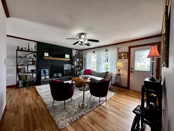 Clinton, IL 61727,6119 Little Galilee RD