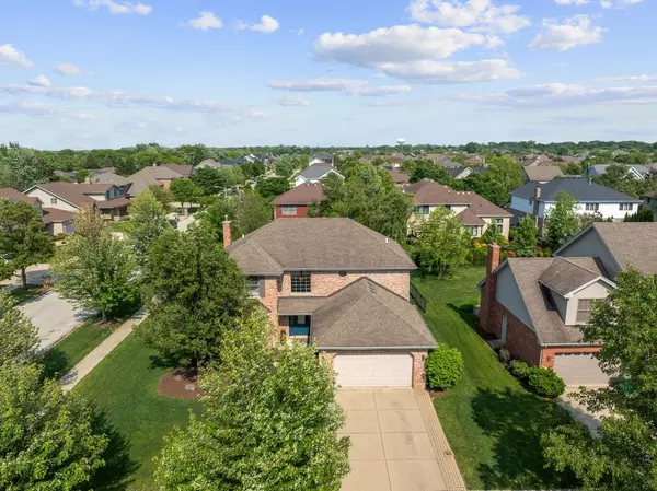 Lemont, IL 60439,1215 Pendleton DR