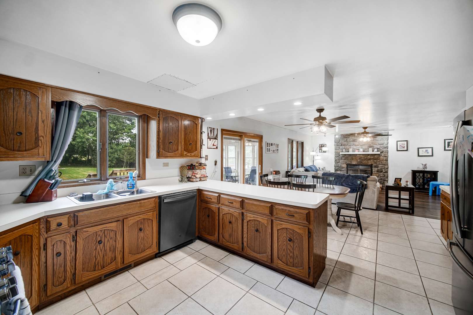 Mokena, IL 60448,13460 185th ST