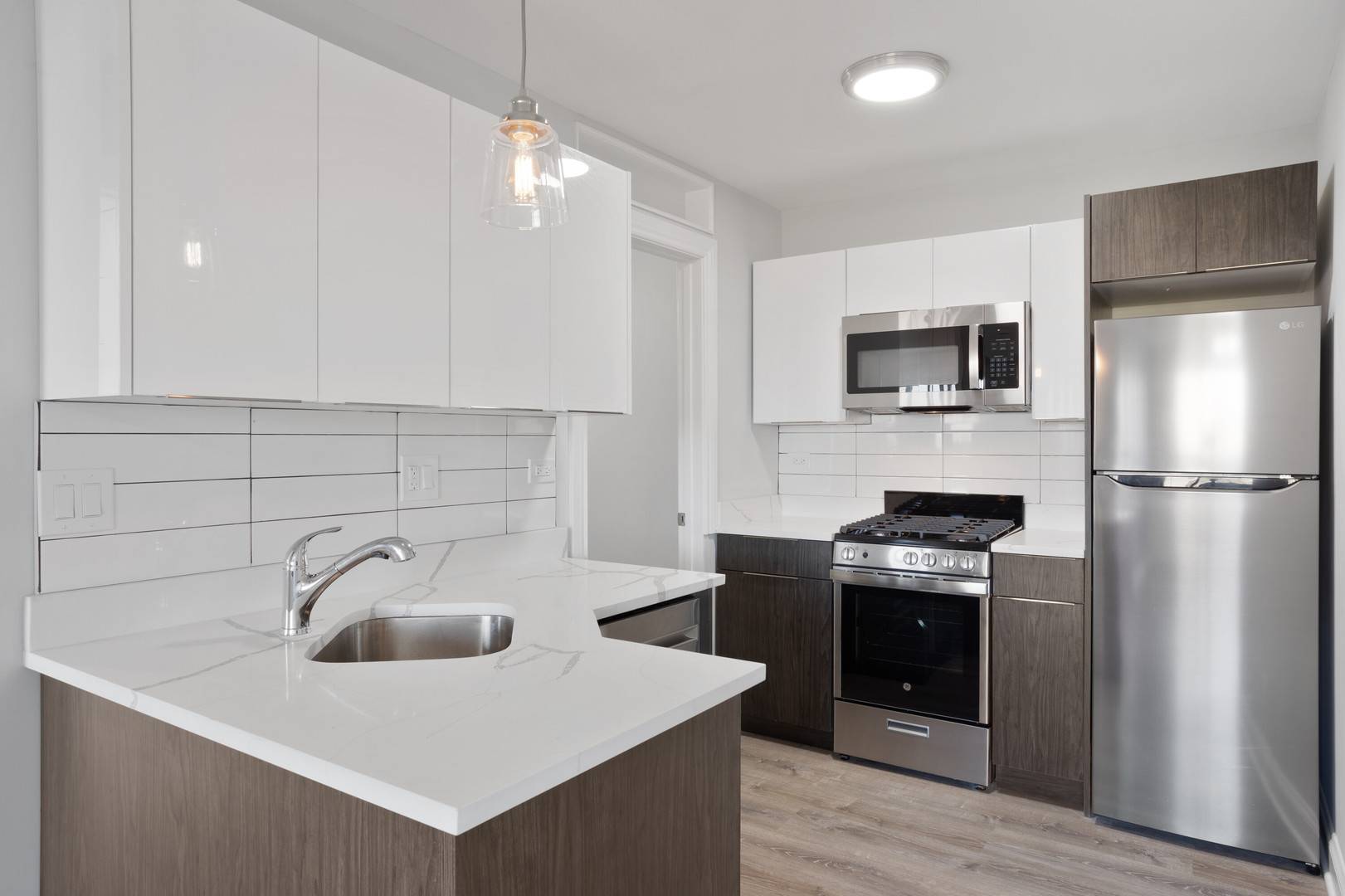 Chicago, IL 60626,6758 N Sheridan AVE #543