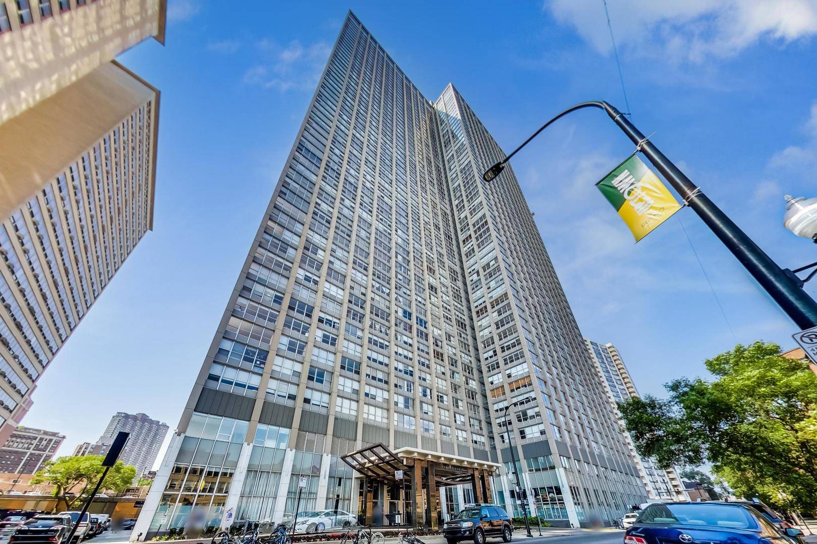 655 W Irving Park RD #4713-15, Chicago, IL 60613