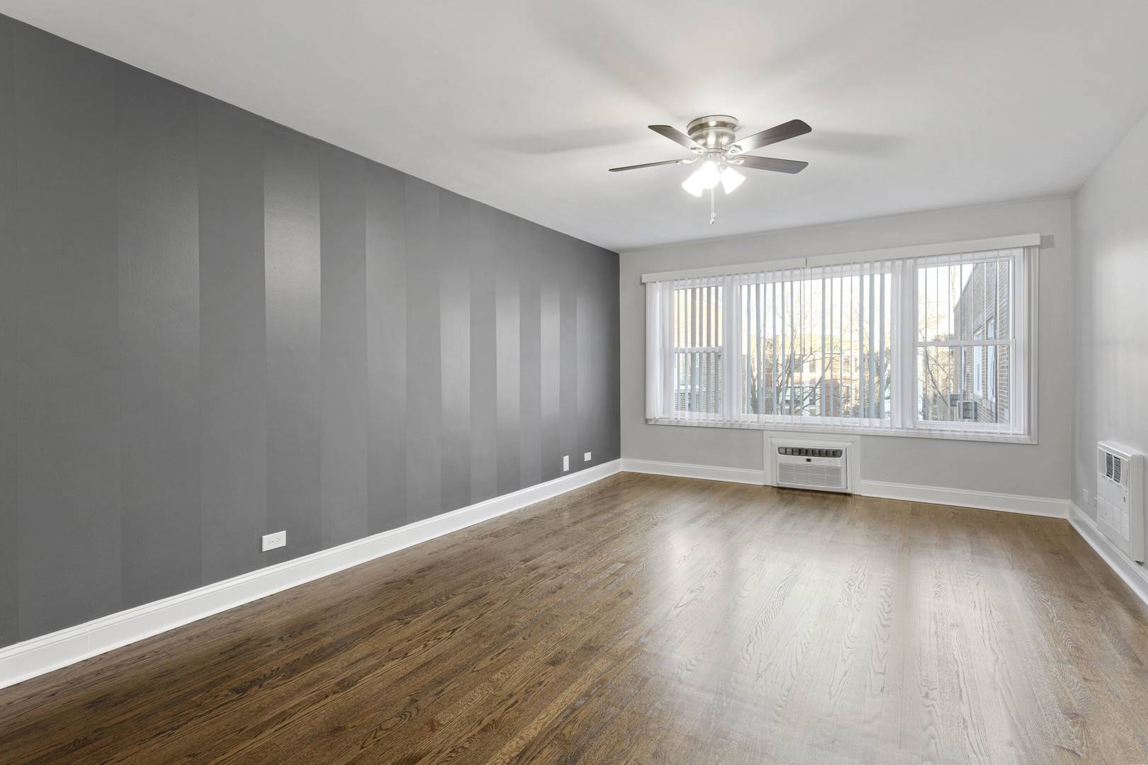 Chicago, IL 60626,7634 N Eastlake TER #3S