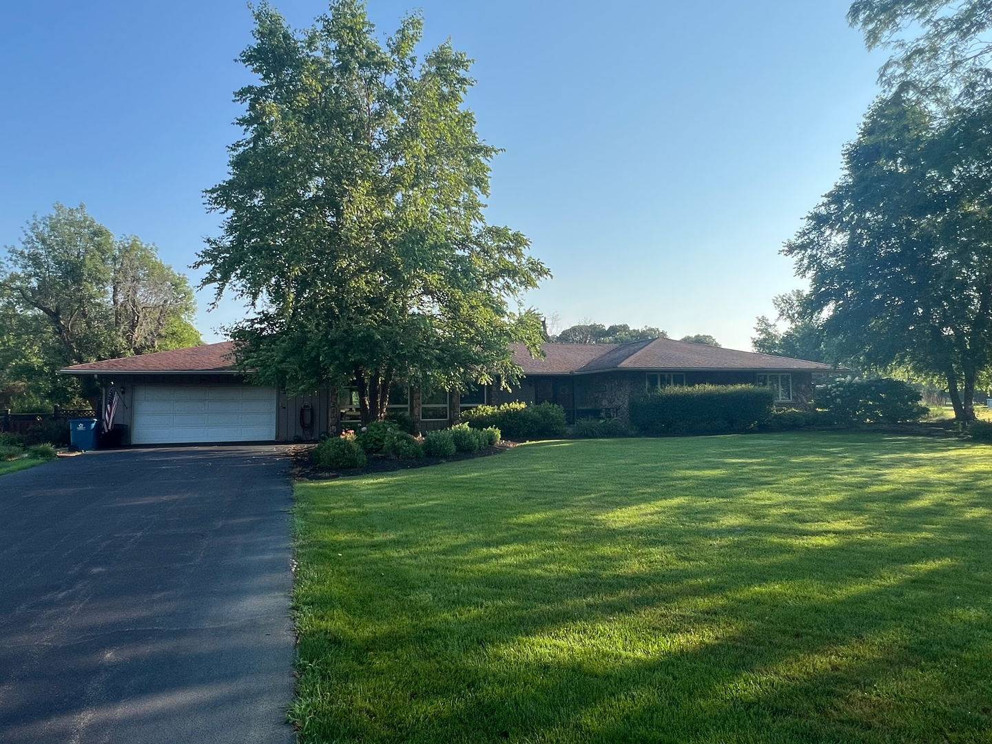 2108 E 1730 North RD, Watseka, IL 60970