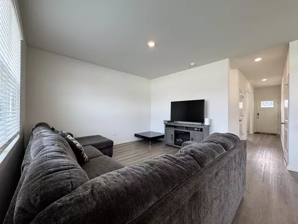 Plainfield, IL 60586,6803 Daly LN