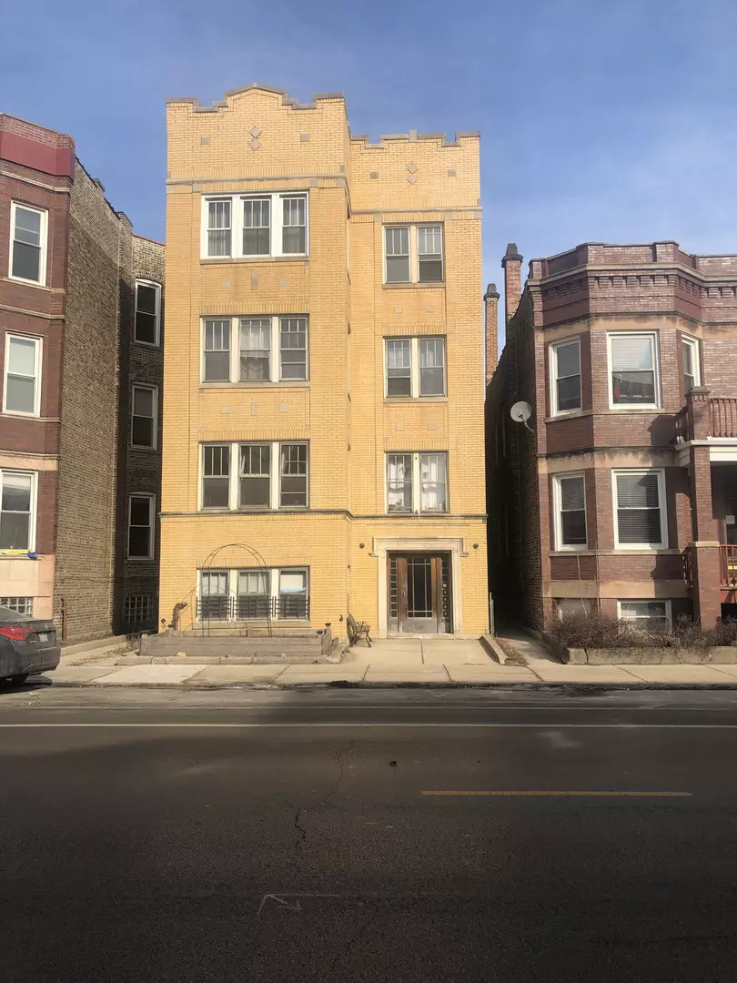 Chicago, IL 60622,2244 W Augusta BLVD
