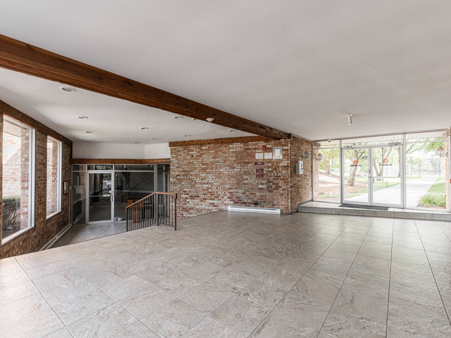 Mount Prospect, IL 60056,1103 S Hunt Club DR #125