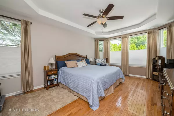 Huntley, IL 60142,12621 Mulberry CT