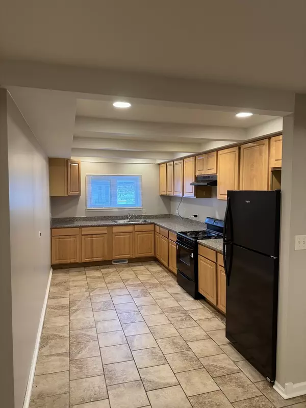 Oak Lawn, IL 60453,5125 W 101st ST