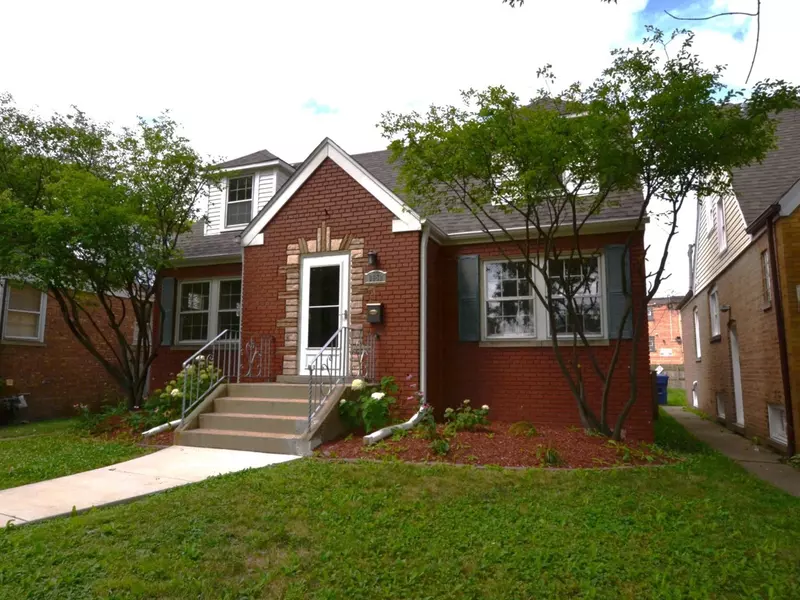 9652 Harding AVE, Evergreen Park, IL 60805